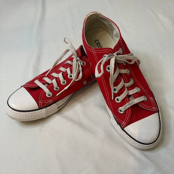 Converse Chuck Taylor All Star Low-Top Sneakers Red Size 6 - Picture 1 of 6